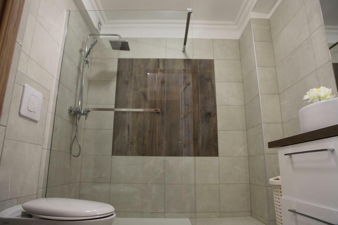 Stylish 2 Room Flat 60 Meters To The Beach Niza Exterior foto