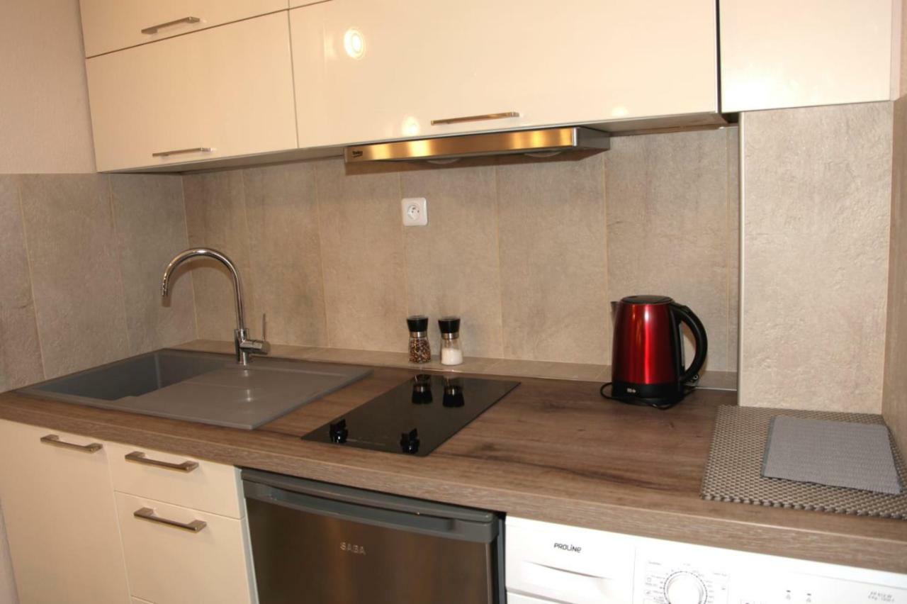 Stylish 2 Room Flat 60 Meters To The Beach Niza Exterior foto